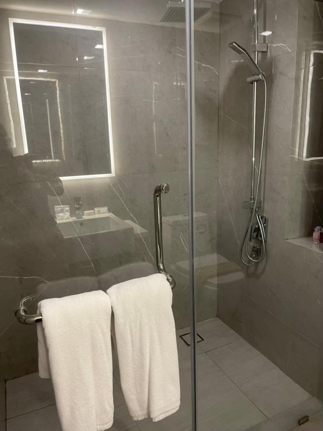D2 Residences Huahin 华欣市中心近海滩近商场酒店式公寓可加床有连通房型 Room photo